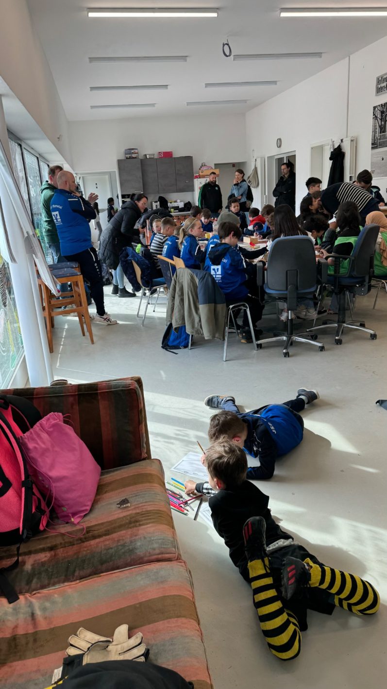 Kicken im Nordstadt Stadion (© W.Hanske) Kicken im Nordstadt Stadion (© W.Hanske)