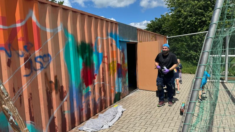 Container-Graffiti-Projekt (© W.Hanske) Container-Graffiti-Projekt (© W.Hanske)